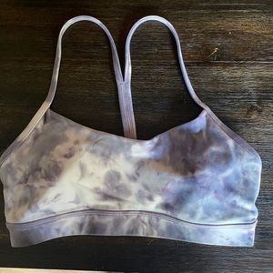 Lululemon nulu bra